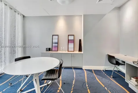 185 SW 7th Street Miami FL 33130