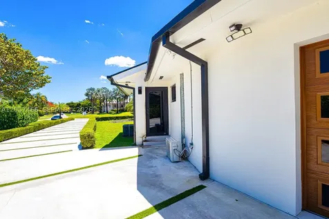 10506 SW 89 Place Miami FL 33176