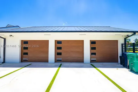 10506 SW 89 Place Miami FL 33176