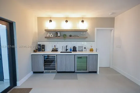 10506 SW 89 Place Miami FL 33176