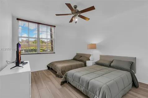 19501 E Country Club Drive Aventura FL 33180