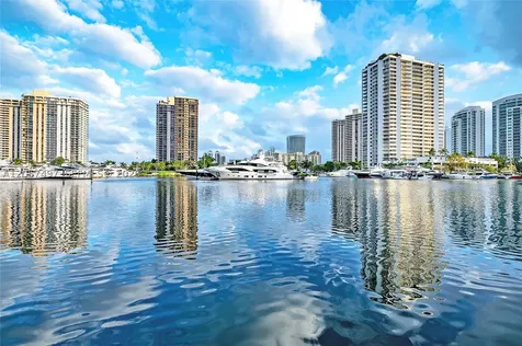 19501 E Country Club Drive Aventura FL 33180