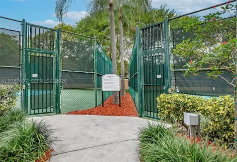 19501 E Country Club Drive Aventura FL 33180