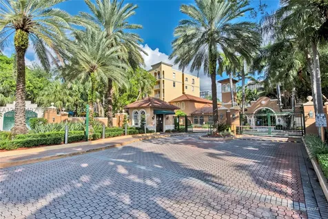19501 E Country Club Drive Aventura FL 33180