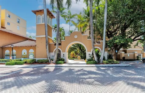 19501 E Country Club Drive Aventura FL 33180