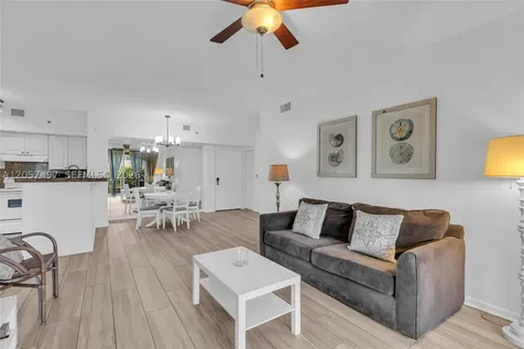 19501 E Country Club Drive Aventura FL 33180
