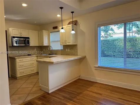 232 E De Leon Drive Miami Springs FL 33166