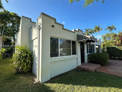 232 E De Leon Drive Miami Springs FL 33166