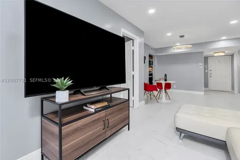 3300 Spanish Moss Terrace Lauderhill FL 33319