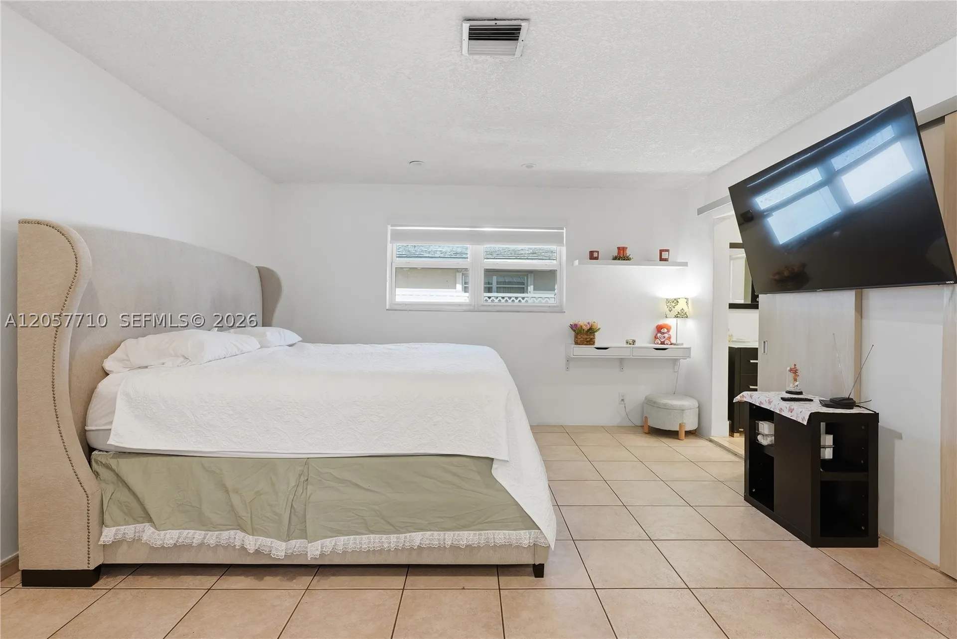 5001 Madison Street Hollywood FL 33021