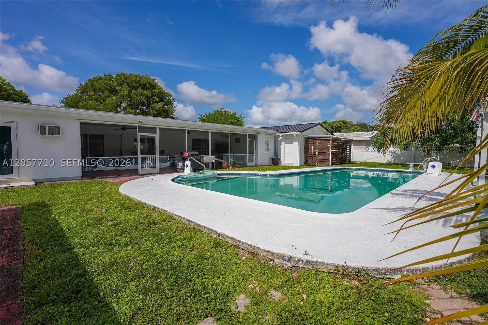5001 Madison Street Hollywood FL 33021