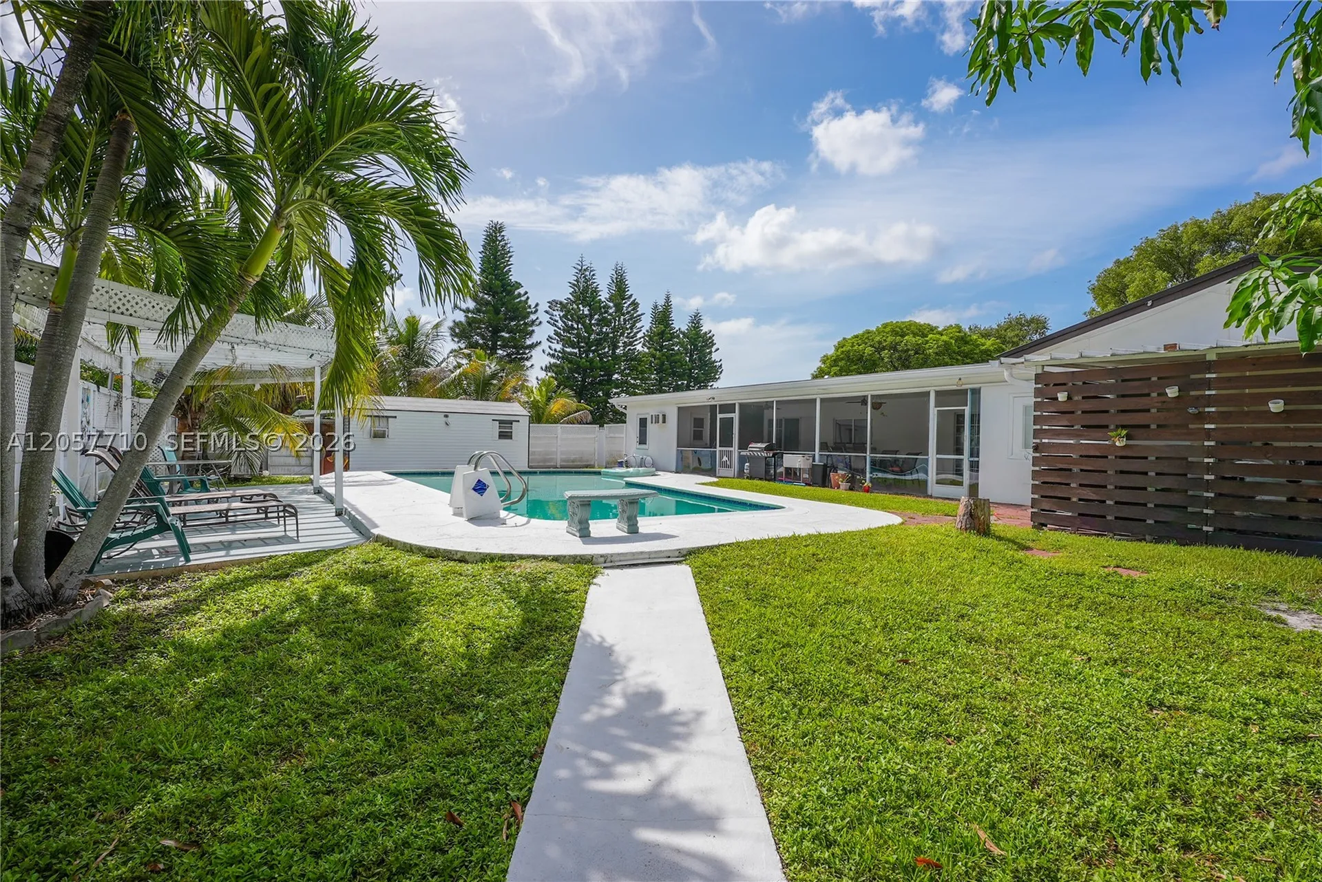 5001 Madison Street Hollywood FL 33021