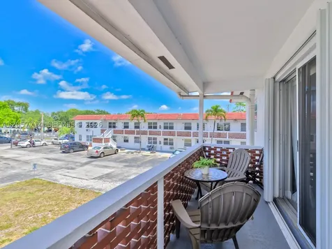 22 SE 3rd Terrace Dania Beach FL 33004