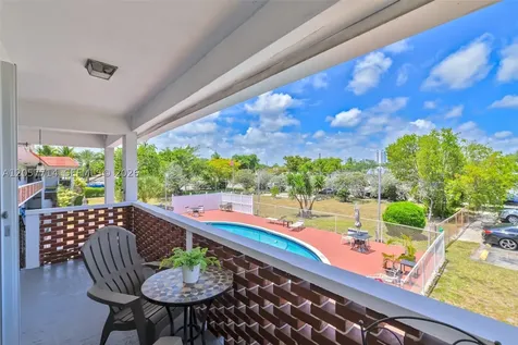 22 SE 3rd Terrace Dania Beach FL 33004