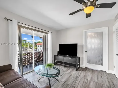 22 SE 3rd Terrace Dania Beach FL 33004