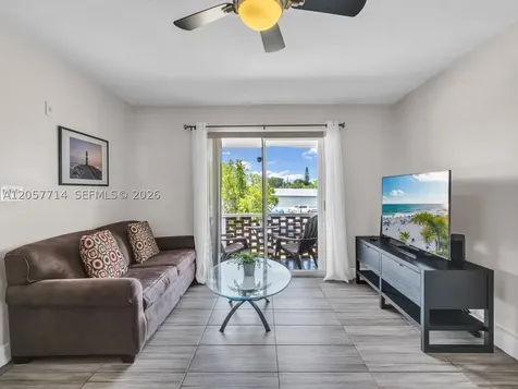 22 SE 3rd Terrace Dania Beach FL 33004