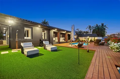 16431 NE 34th Avenue North Miami Beach FL 33160