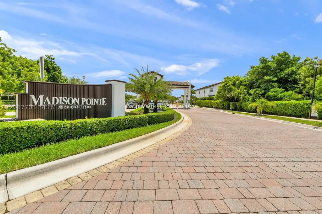 10204 NW 86th Street Doral FL 33178