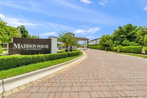 10204 NW 86th Street Doral FL 33178