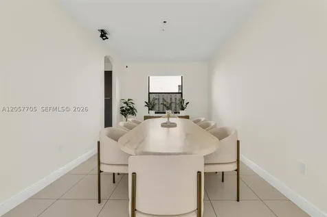 10204 NW 86th Street Doral FL 33178