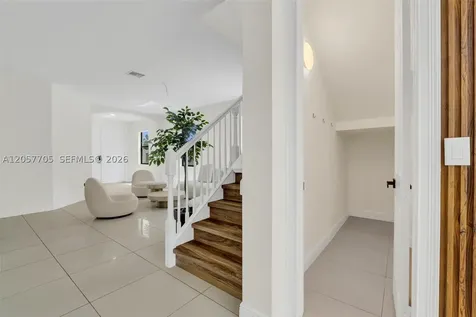 10204 NW 86th Street Doral FL 33178