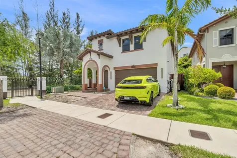 10204 NW 86th Street Doral FL 33178