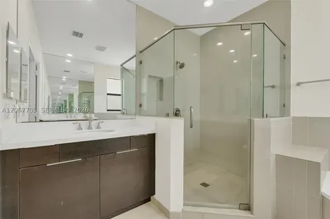 10204 NW 86th Street Doral FL 33178