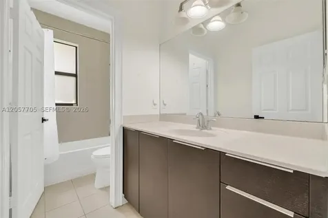 10204 NW 86th Street Doral FL 33178