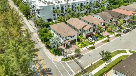 10204 NW 86th Street Doral FL 33178