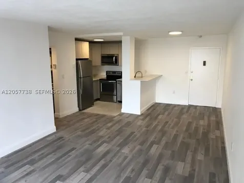 9682 Fontainebleau Boulevard Miami FL 33172