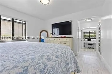4328 SW 9th Terrace Miami FL 33134