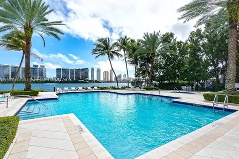 3175 NE 184th Street Aventura FL 33160