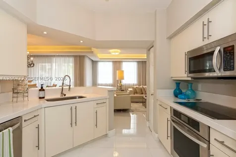 3175 NE 184th Street Aventura FL 33160