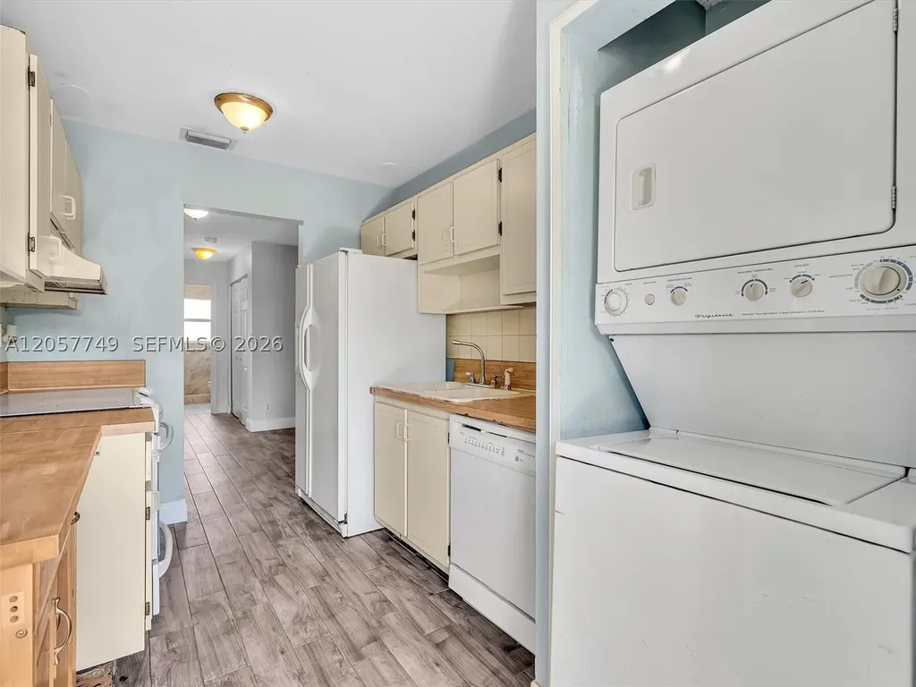 3201 NW 4th Terrace Pompano Beach FL 33064