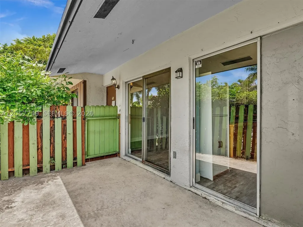 3201 NW 4th Terrace Pompano Beach FL 33064