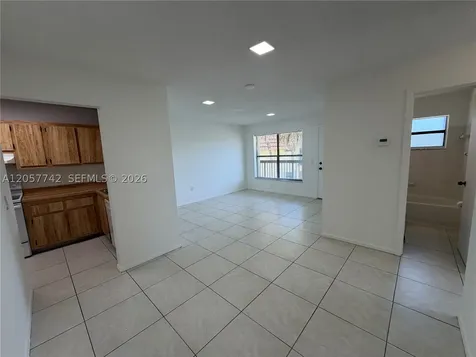 411 NW 100th Place Pembroke Pines FL 33024