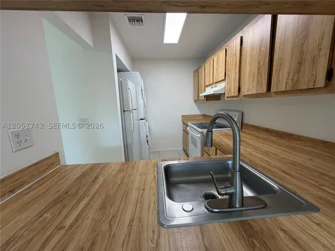 411 NW 100th Place Pembroke Pines FL 33024
