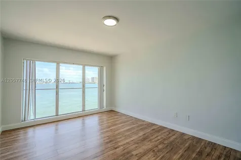 7927 East Drive North Bay Village FL 33141