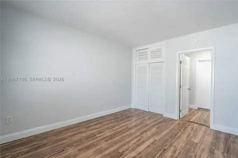 7927 East Drive North Bay Village FL 33141