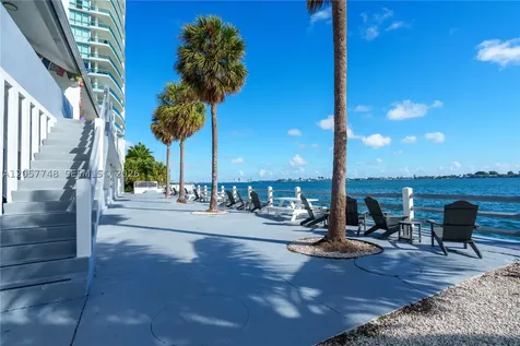 7927 East Drive North Bay Village FL 33141
