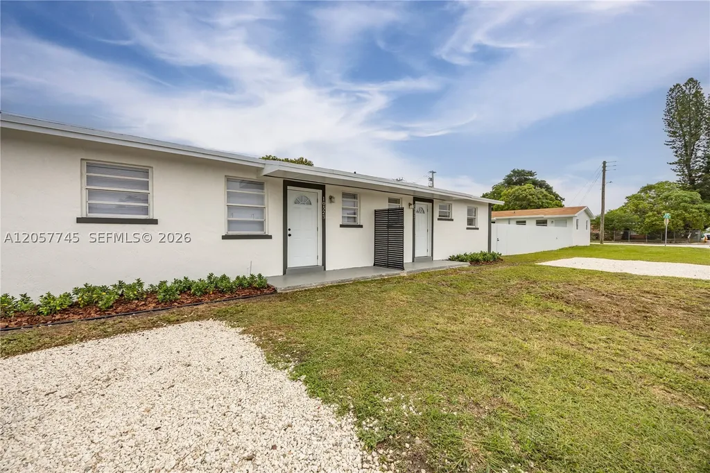 10521 SW 184th Street Cutler Bay FL 33157