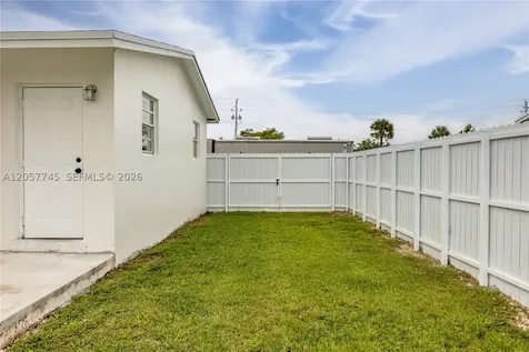 10521 SW 184th Street Cutler Bay FL 33157