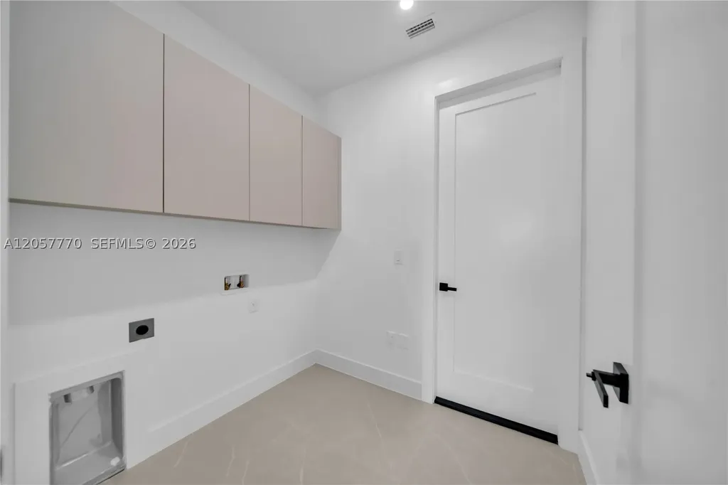 824 SW 15th Street Other City - In The State Of Florida FL 33991