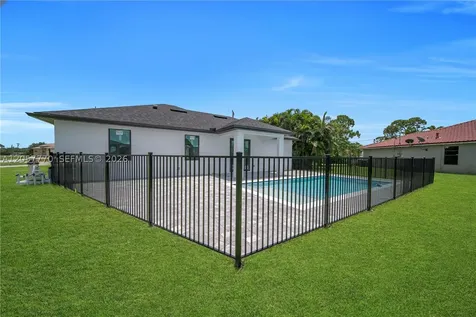 824 SW 15th Street Other City - In The State Of Florida FL 33991