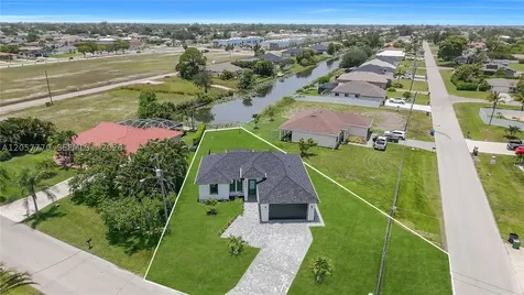 824 SW 15th Street Other City - In The State Of Florida FL 33991