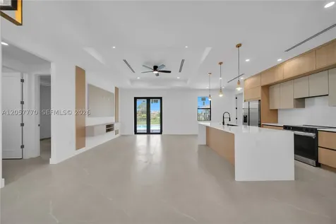 824 SW 15th Street Other City - In The State Of Florida FL 33991