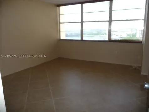 18071 Biscayne Boulevard Aventura FL 33160