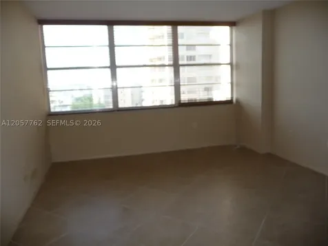 18071 Biscayne Boulevard Aventura FL 33160