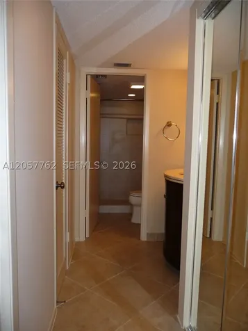 18071 Biscayne Boulevard Aventura FL 33160