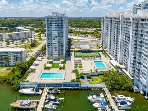 18071 Biscayne Boulevard Aventura FL 33160